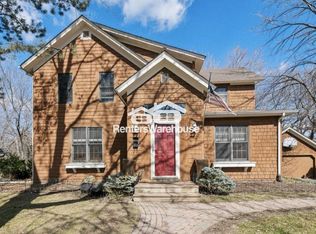 175 3rd St, Excelsior, MN 55331