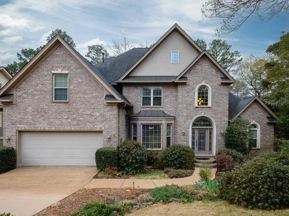 12725 Meadows Edge Ln, Little Rock, AR 72211