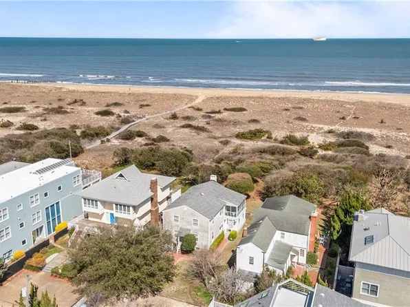 8704 Ocean Front Ave #A, Virginia Beach, VA 23451