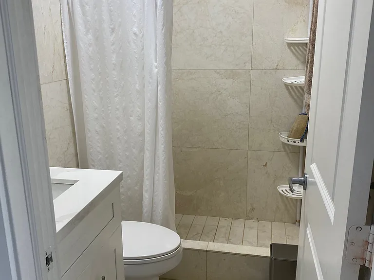 531 SE 7th St — Photo 4