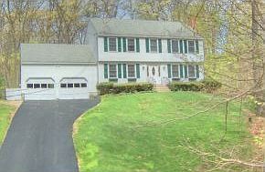 2nd image of 33 Pinewood Rd