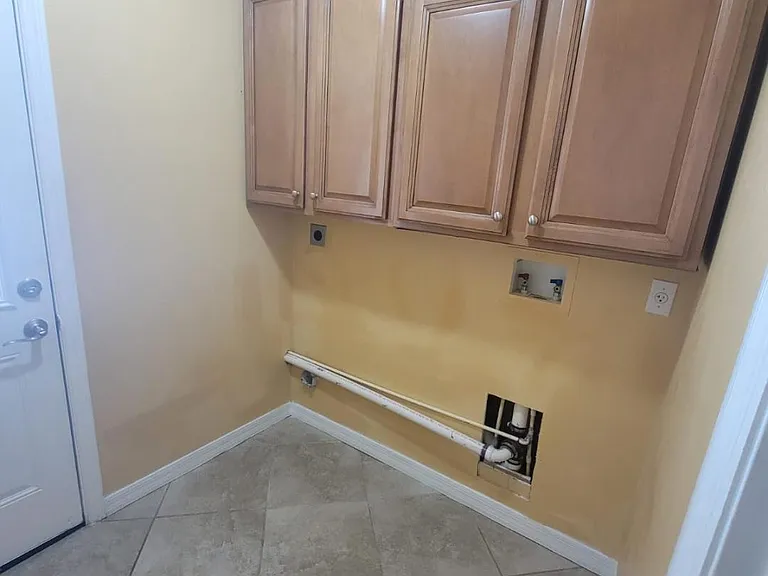 Laundry Room Hookup