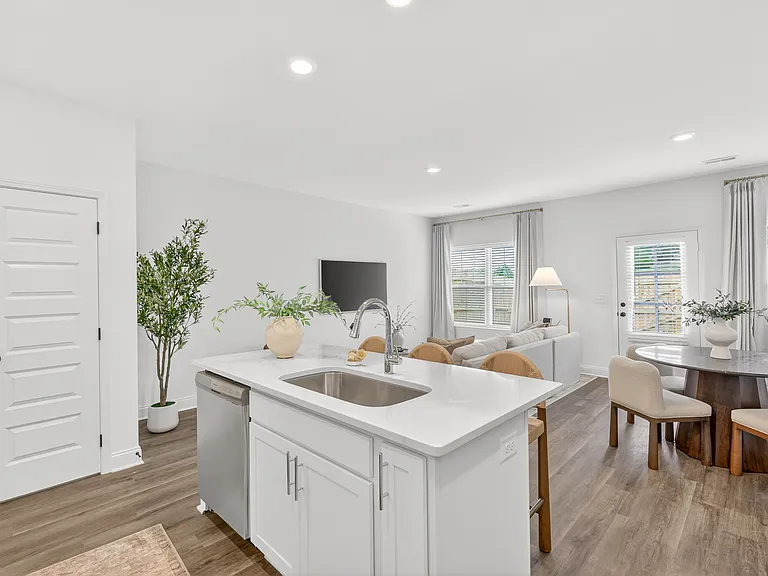 Residences At Hardin Valley — Photo 7