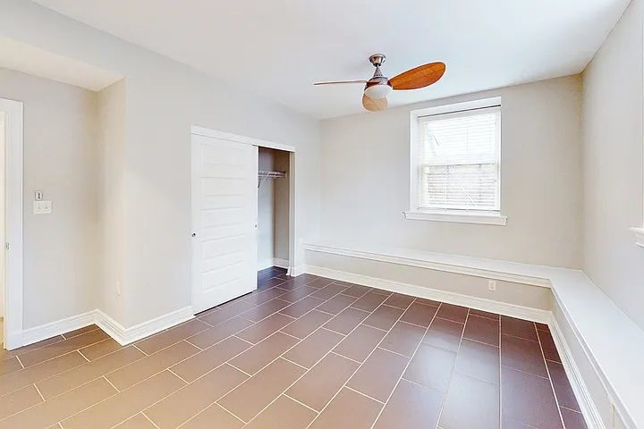 Melrose Apartments — Photo 54