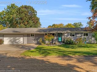 541 May Rd, Rochester Hills, MI 48307