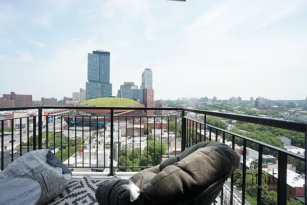 Rented by Rennit Inc. | media 2