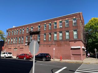 393 Main Street - Commercial, Holyoke, MA 01040