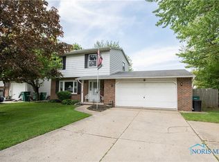 510 Indian Ridge Trl, Rossford, OH 43460