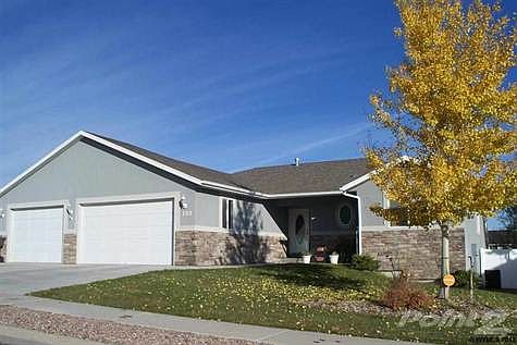 1st image of 155 Pheasant Dr