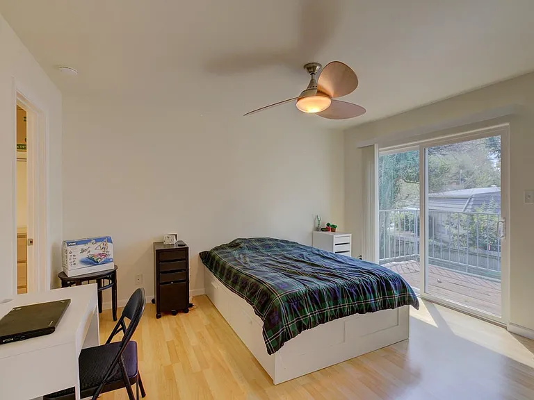 710 Castle Ridge Rd #B — Photo 18