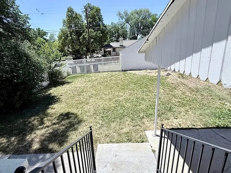 477 E Williams Ave — Photo 5