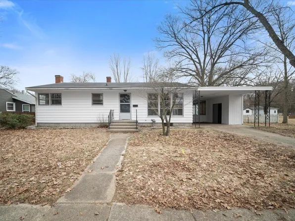 209 State St, Paw Paw, MI 49079