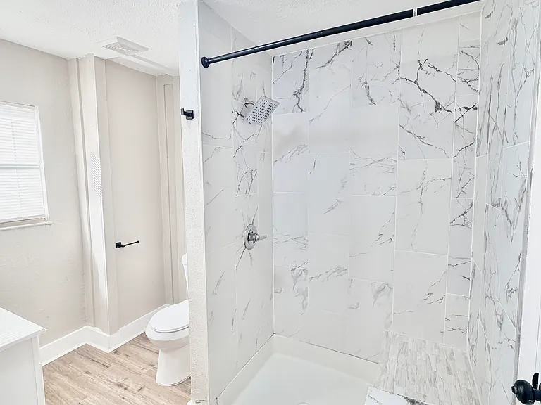 1327 Bailey Ave — Photo 15