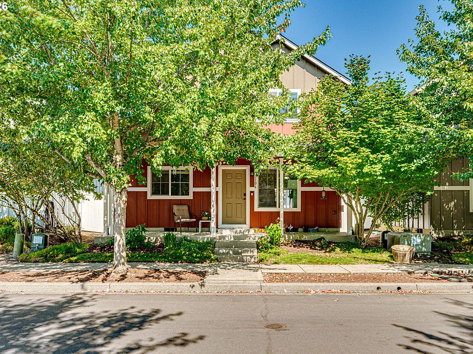 1st image of 1106 SE 6th St