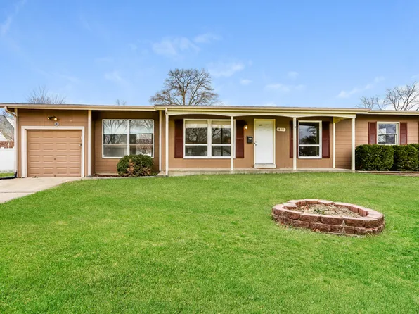 610 Starlet Dr, Florissant, MO 63031