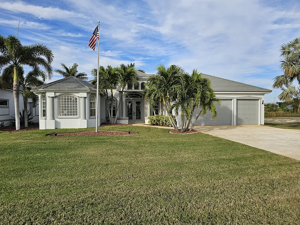 3119 Diplomat Pkwy W