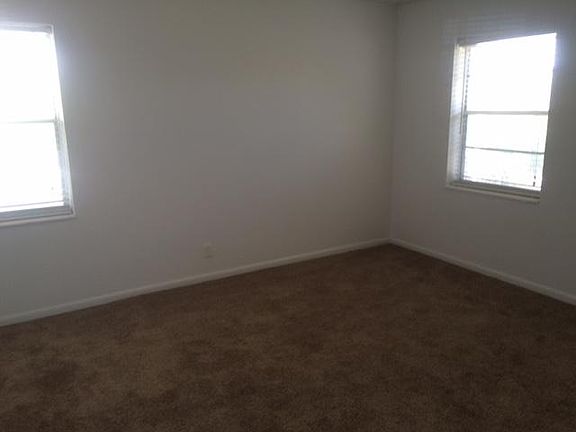 4th image of 2873 NE 30th St APT 7