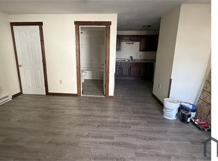 54 Mechanic St, Spencer, MA 01562