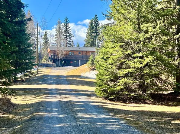 35 N Ferrier Dr, Clearwater County, AB T0M 0C0