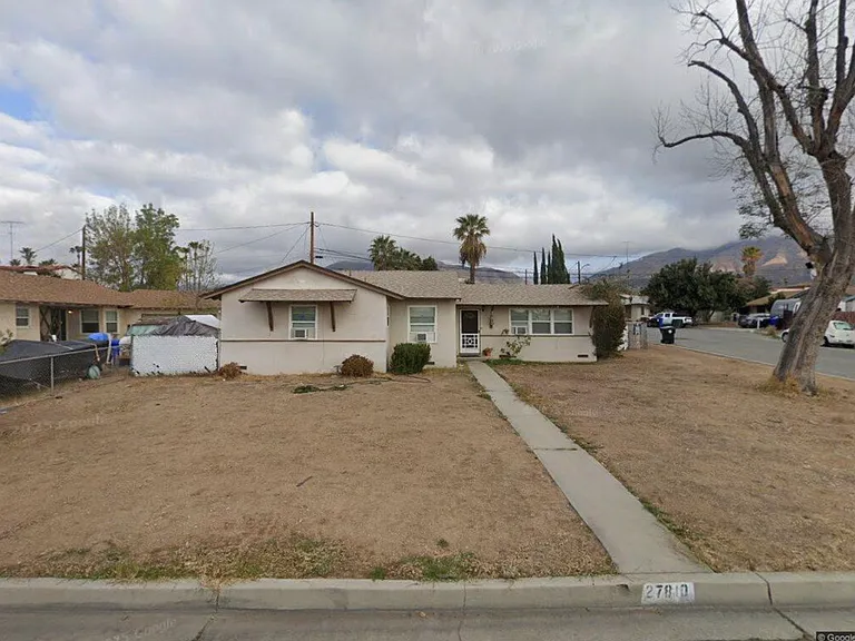 27810 Pluto St — Photo 1