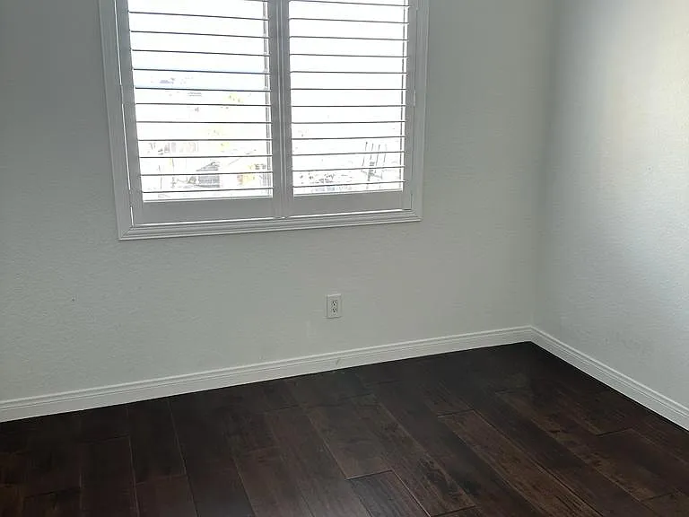 37420 Drexel St — Photo 3