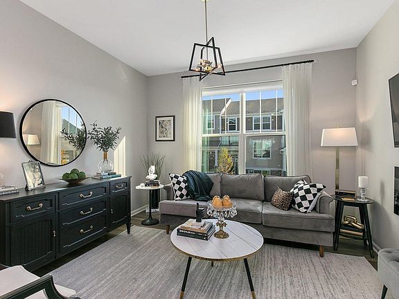 4th image of 2334 Southwind Blvd