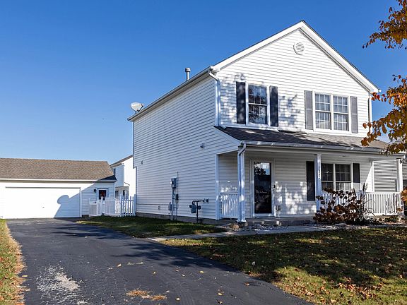 2nd image of 1062 Hartford Ln