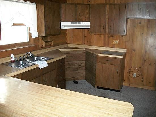 2nd image of 17 Bluffwood Trl