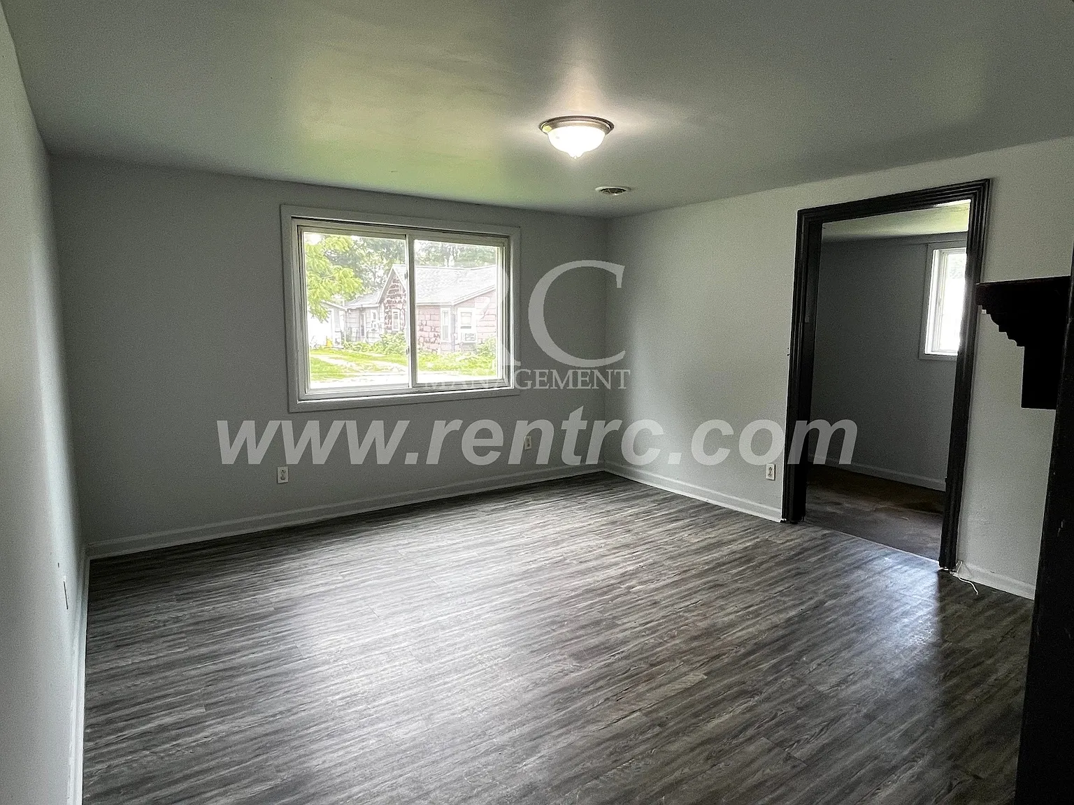 3 bed, 1150 sqft, $995 — Photo 4