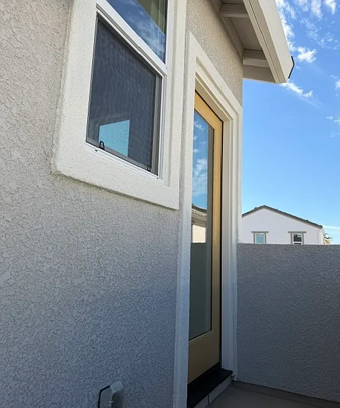3194 Summit Dr — Photo 3
