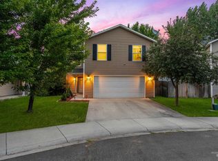 9448 W Weir Hollis Dr, Boise, ID 83709