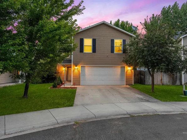 9448 W Weir Hollis Dr, Boise, ID 83709
