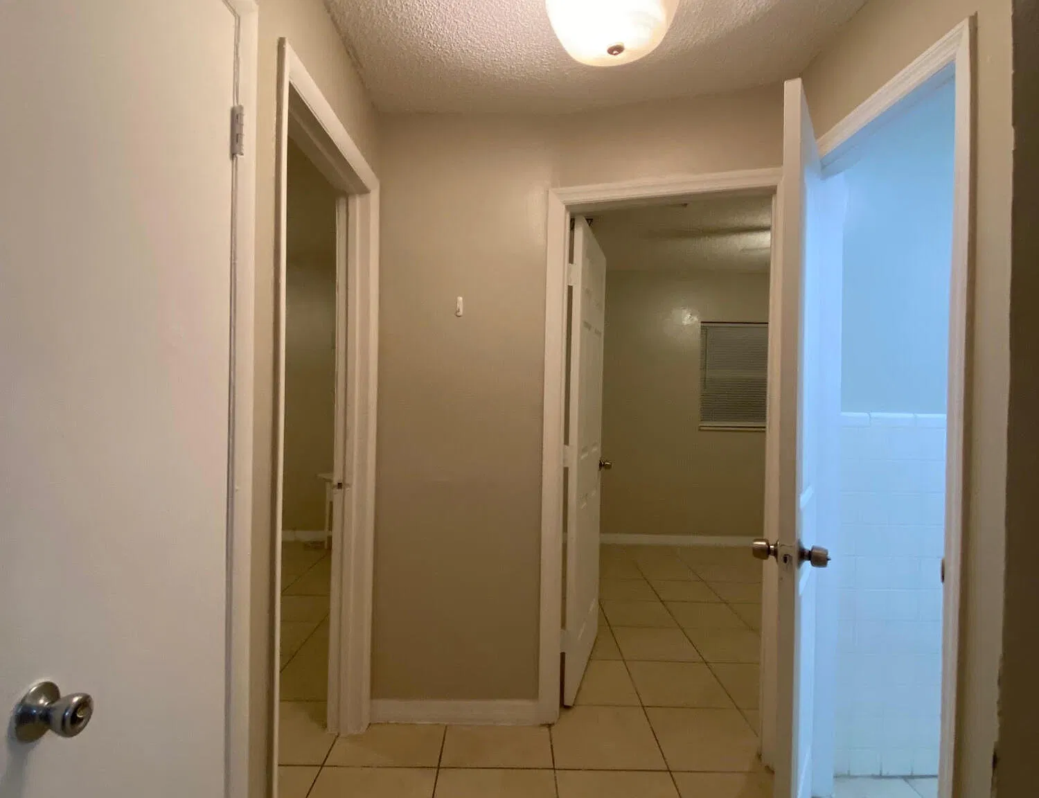 2 bed, 1.0 bath, 784 sqft, $1,850 — Photo 2
