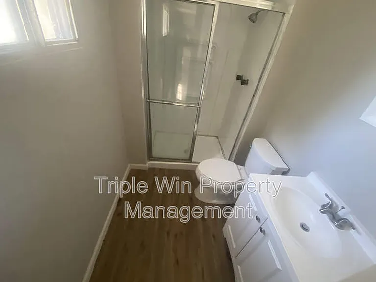 2372 Rockymont Dr — Photo 20