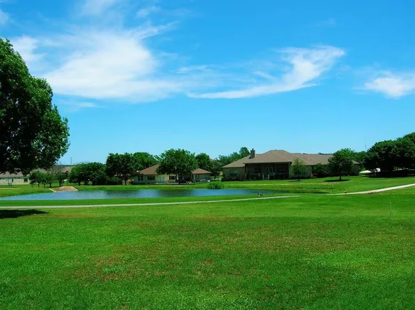 160 Nelson Place Place, Meadowlakes, TX 78654