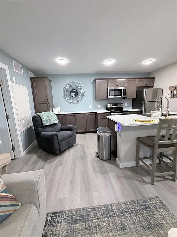 1 bed, 1.0 bath, 648 sqft, $1,500 — Photo 3