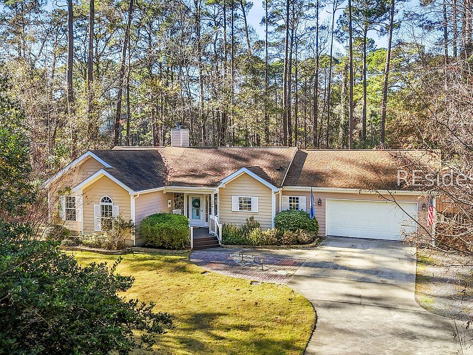 1st image of 561 Sams Point Rd