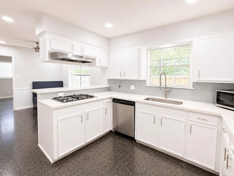 13521 Peoria St — Photo 12