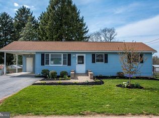 218 Barnett Ave, Waynesboro, PA 17268