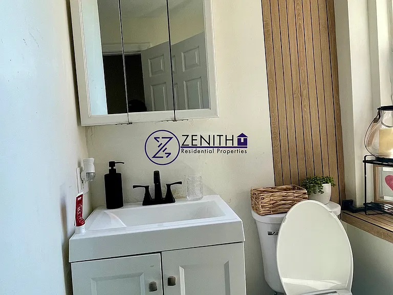 475 Dudley St #3 — Photo 11