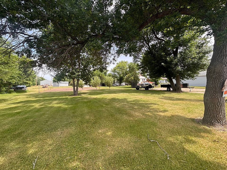 1st image of 309 6th St N