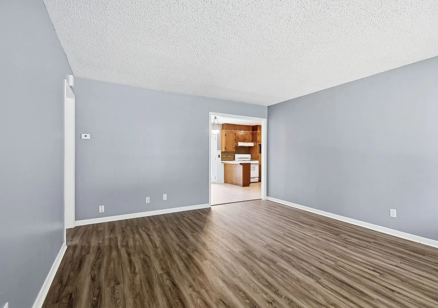 3 Bed | 1 Bath | Close to Downtown Tulsa — Photo 4