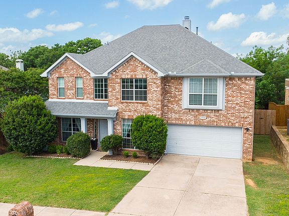 4th image of 3709 Saint Johns Dr