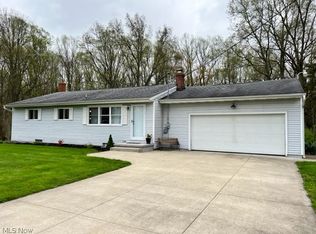 2510 Swartz Rd, Hartville, OH 44632