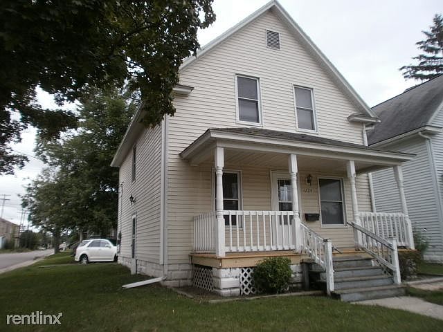 1724Egleston 001
