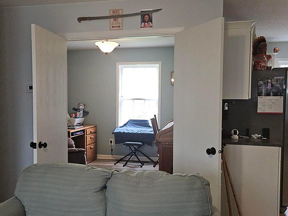 5th image of 8983 Chestnut Rd
