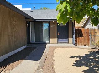 1055 N Maddux Dr, Reno, NV 89512