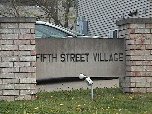 205 5th St #9 — Photo 2