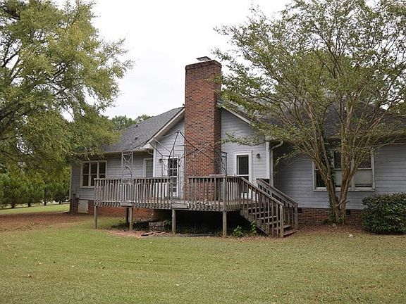2nd image of 101 Barrett Dr