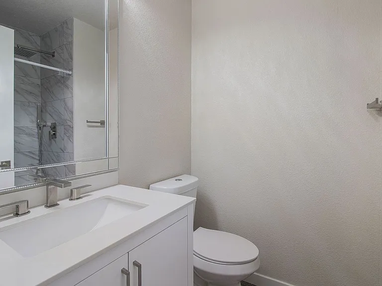 6094 S Kingston Cir — Photo 16